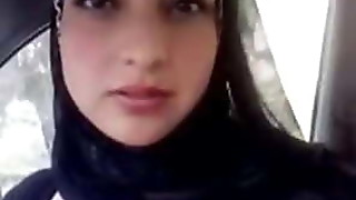 Arab lady lures with her orbs